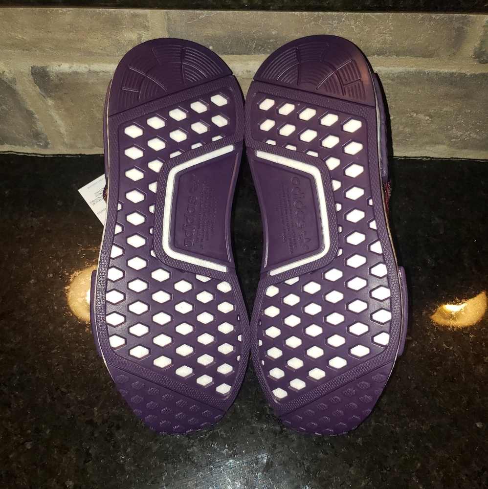 Adidas NMD R1 shoes - size 7 women - pink - Picture 7 of 8